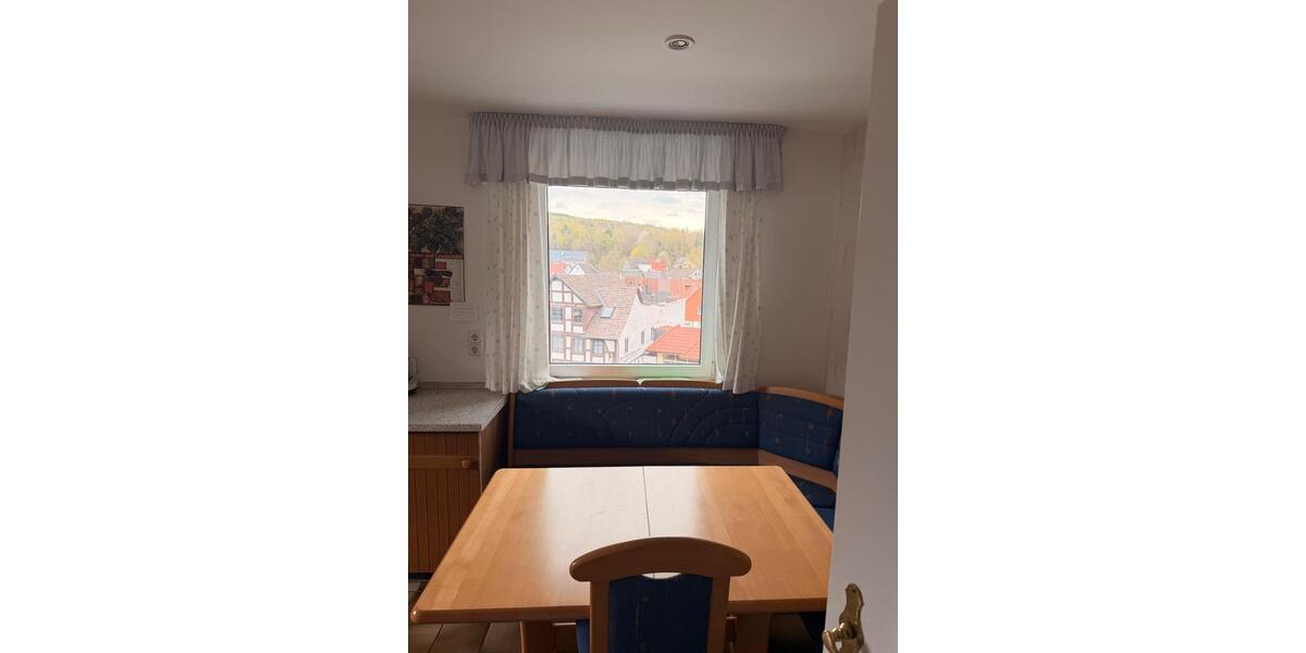 Erdgeschoßwohnung Großalmerode - 7 Zimmer, 141 m&sup2;, 1.100&euro; | Angebot:26535603