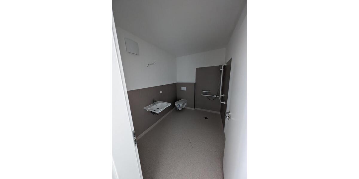 Ab April 2026 Helle barrierefrei klimatisiert 2-Raum Wohnung Blick Ins Grüne an den Spreewiesen 2 zimmer