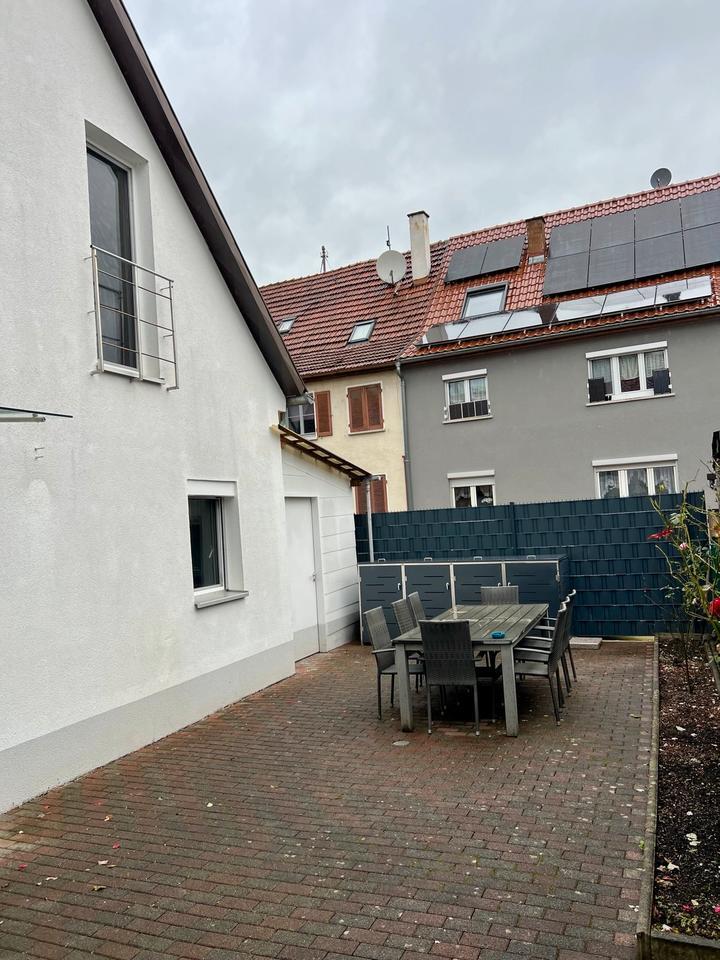 2-Zimmer Maisonetten Wohnung zu vermieten zimmer