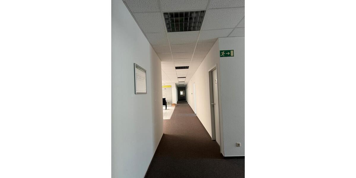 Gewerbeobjekt Hoisdorf - 8&euro; | Angebot:25286180