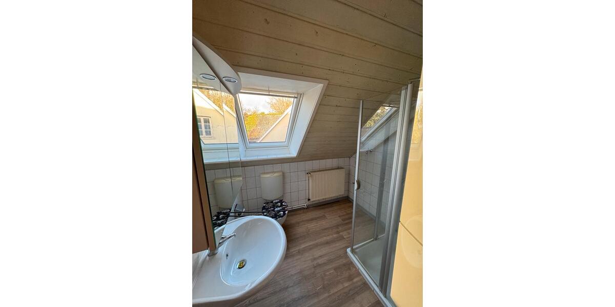 Dachgeschoßwohnung Westerstede - 3 Zimmer, 70 m&sup2;, 595&euro; | Angebot:26632975