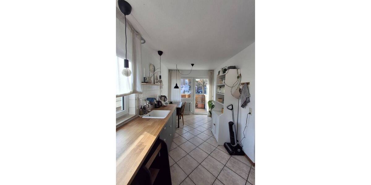 Etagenwohnung Ohmden - 4 Zimmer, 130 m&sup2;, 1.000&euro; | Angebot:26489096