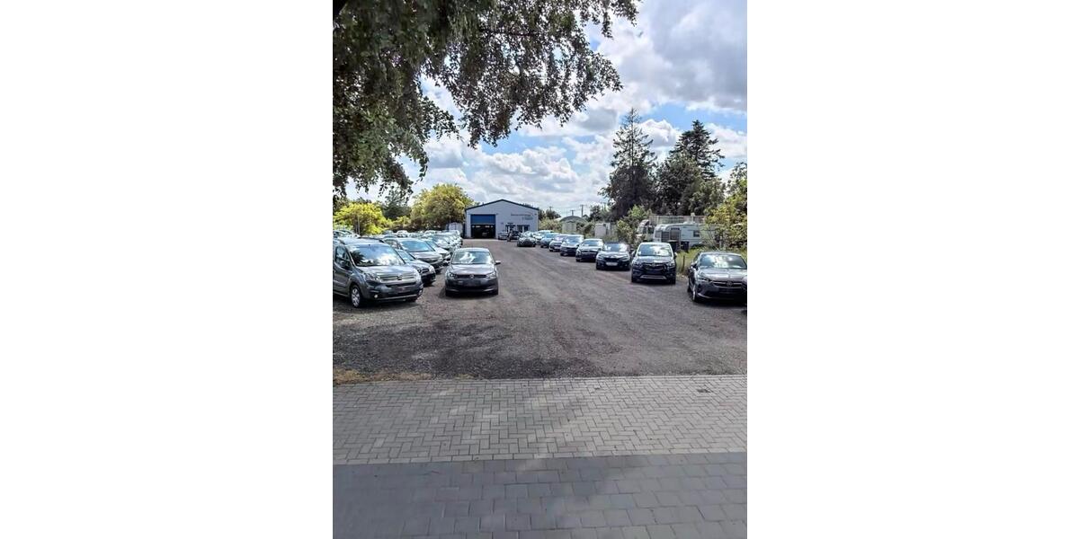 Stellplatz Autohandel 1000 Quadratmeter Gewerbefläche zimmer