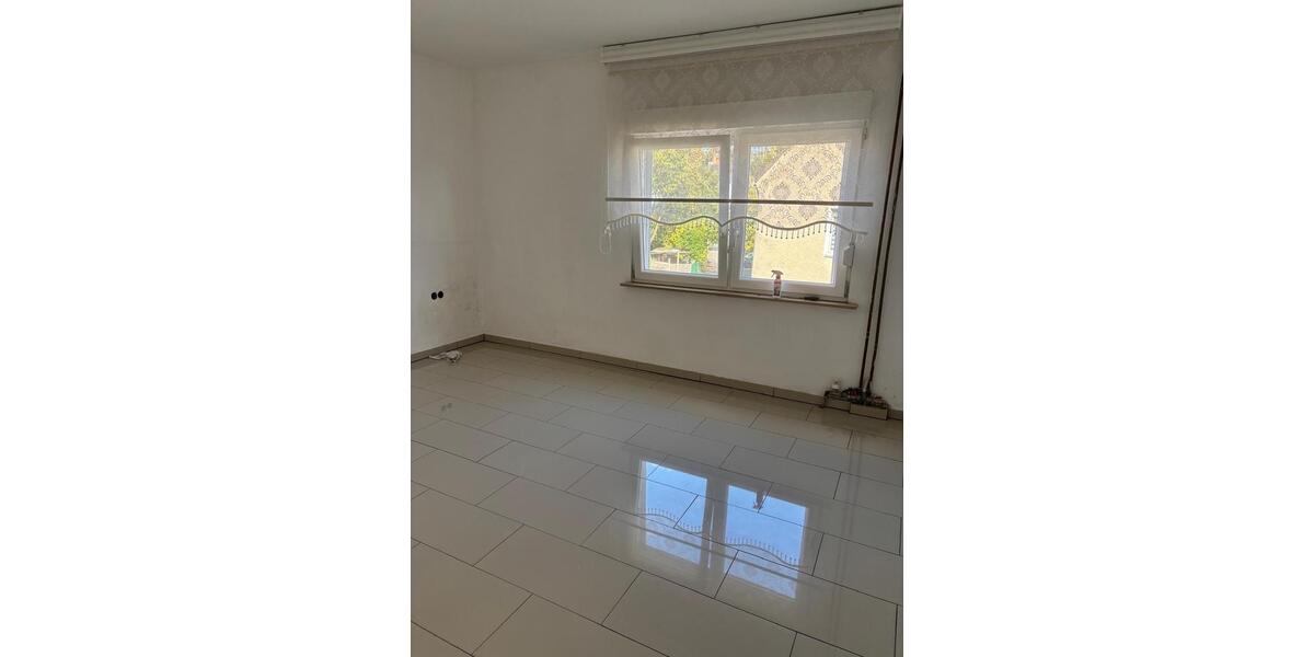 Etagenwohnung Dortmund Huckarde - 4 Zimmer, 83 m&sup2;, 1.050&euro; | Angebot:27626593
