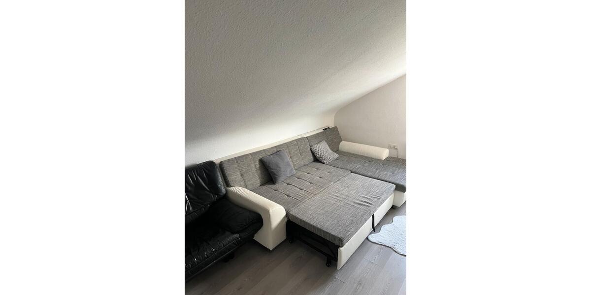 Dachgeschoßwohnung Kirchheim unter Teck - 2 Zimmer, 46 m&sup2;, 850&euro; | Angebot:26592005