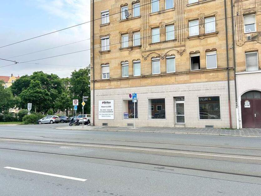 ***LADENEINHEIT MIT SCHAUFENSTERFRONT ECKLADEN MIT GROßER SICHTBARKEIT***