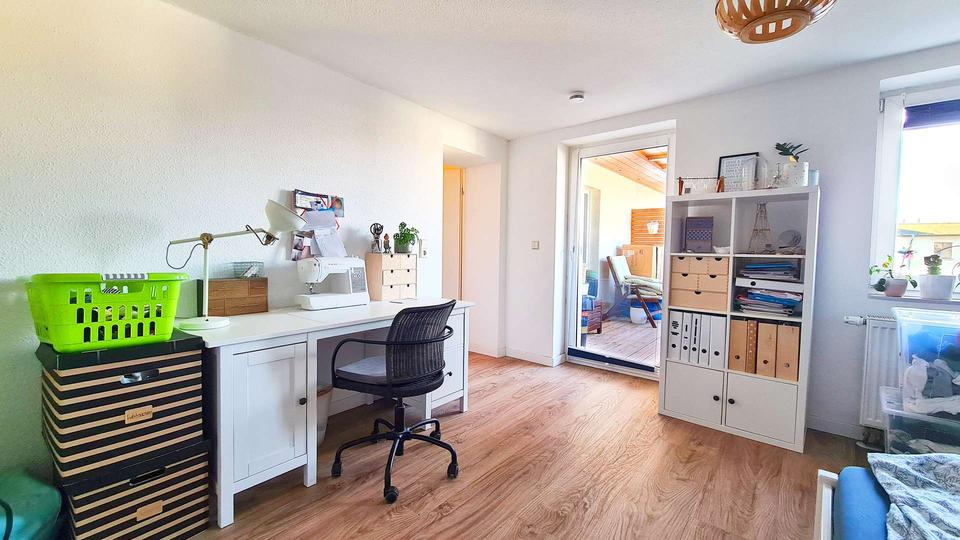 Dachgeschoßwohnung Köthen (Anhalt) - 3.5 Zimmer, 105 m&sup2;, 655&euro; | Angebot:25654555