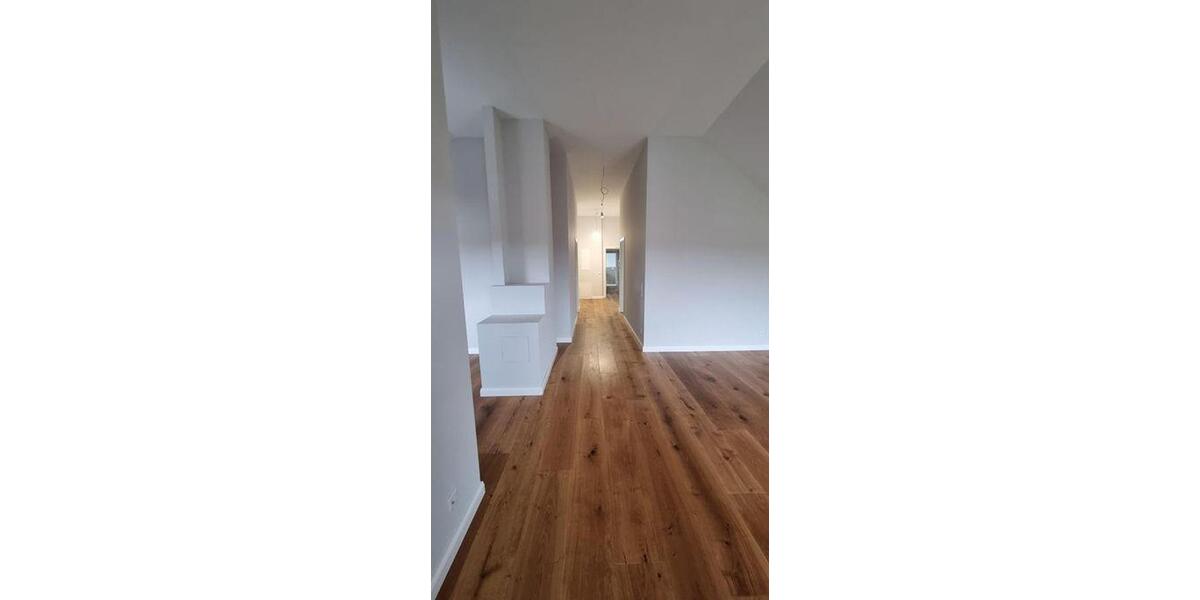 Erstbezug 3,5-Zimmer Dachgeschosswohnung mit wunderschöner Aussicht 3 zimmer