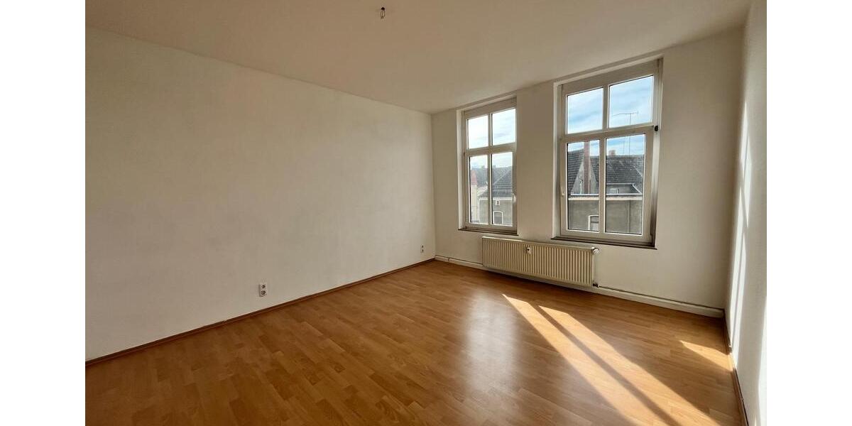 Etagenwohnung Bitterfeld-Wolfen Bitterfeld - 2 Zimmer, 67 m&sup2;, 460&euro; | Angebot:26635059