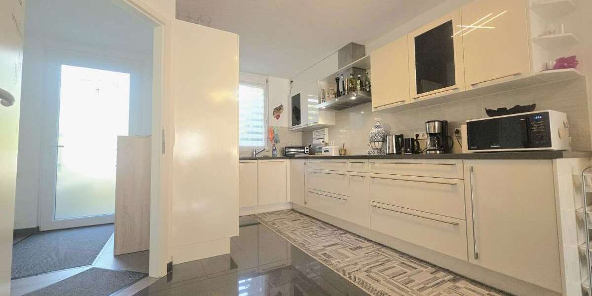 Einfamilienhaus Grenzach-Wyhlen Wyhlen - 5 Zimmer, 141 m&sup2;, 1.900&euro; | Angebot:25540865