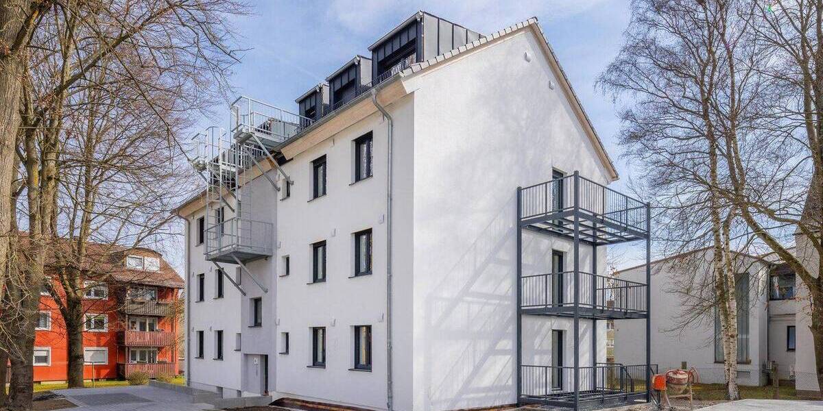 Etagenwohnung Hof Innenstadt - 3 Zimmer, 76 m&sup2;, 945&euro; | Angebot:26368856