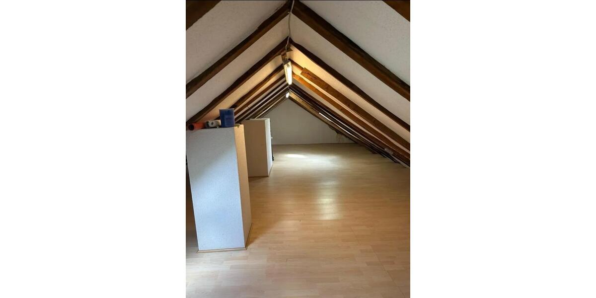 Dachgeschoßwohnung Heidelberg - 5 Zimmer, 140 m&sup2;, 2.240&euro; | Angebot:25789588