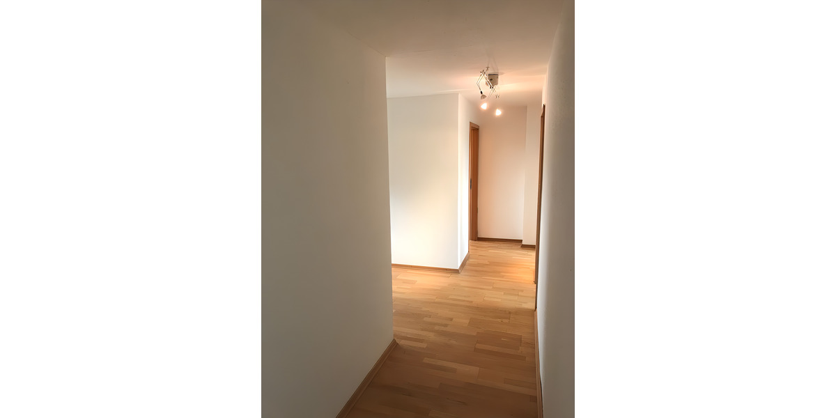 Helle 4-Zimmer-Wohnung ca. 95m²+Sonnenterrasse+ opt. mit Garten 4 zimmer
