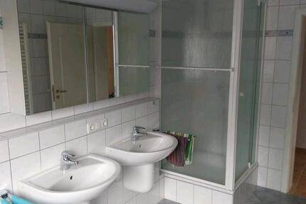 Wohnung Kirchham - 3 Zimmer, 105 m&sup2;, 900&euro; | Angebot:26703594