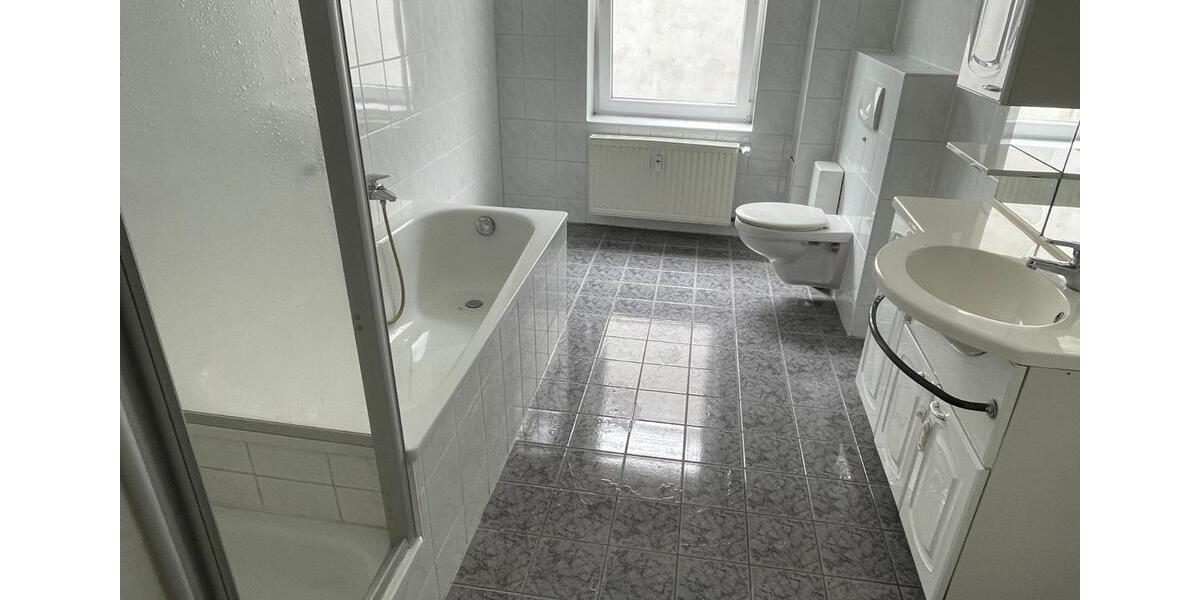 Etagenwohnung Schönebeck (Elbe) - 2 Zimmer, 65 m&sup2;, 420&euro; | Angebot:22939996