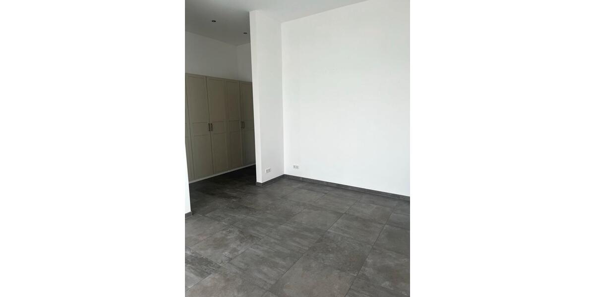 Wohnen auf Zeit Niedernhausen - 6 Zimmer, 215 m&sup2;, 525&euro; | Angebot:26419197