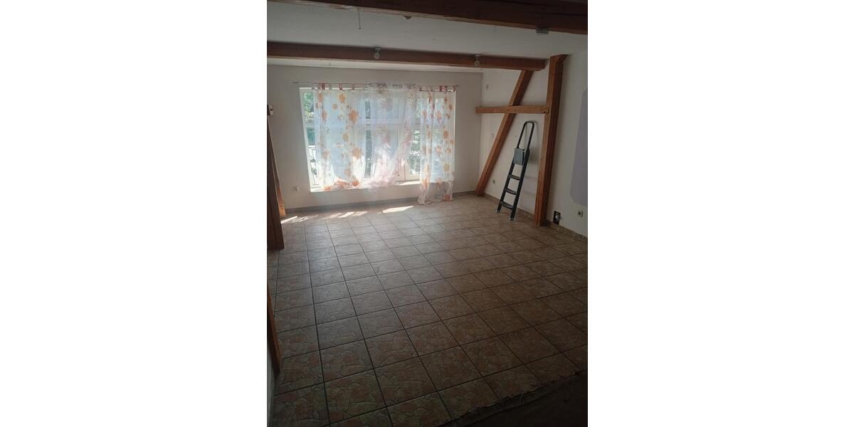 Etagenwohnung Moritzburg - 5 Zimmer, 120 m&sup2;, 900&euro; | Angebot:24769784