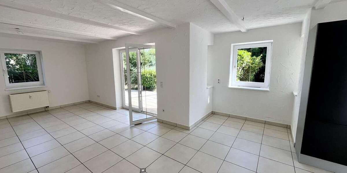Etagenwohnung Mickhausen - 2 Zimmer, 89 m&sup2;, 999&euro; | Angebot:27260670