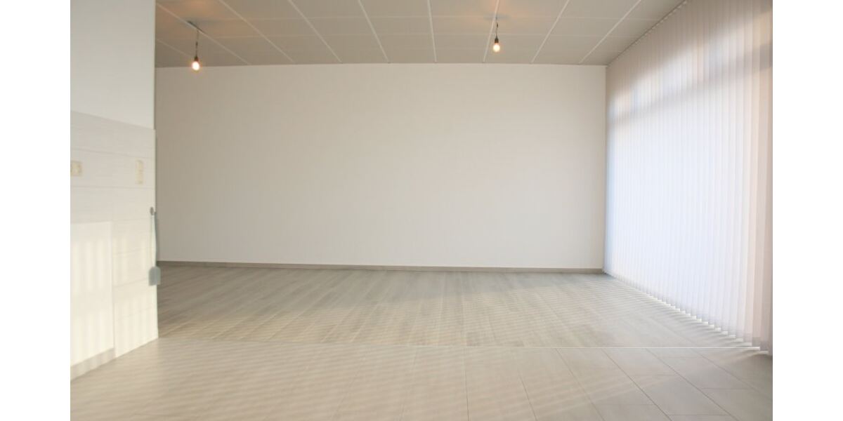 Großzügige 2-R-WE mit Klimaanlage und barrierefrei 2 zimmer