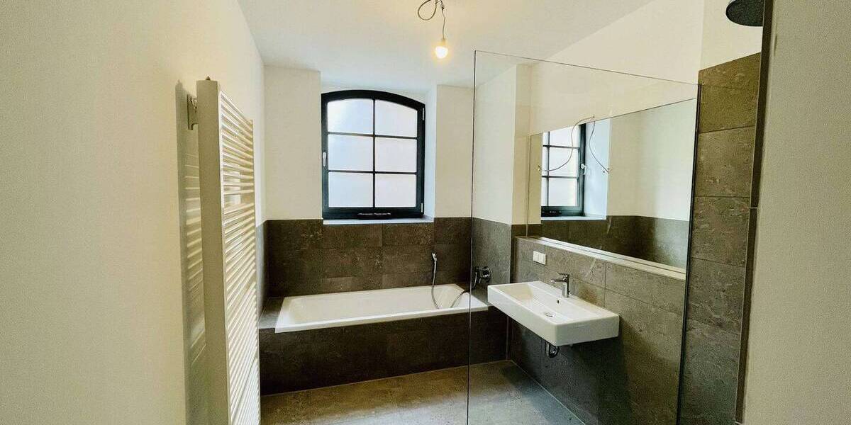 Etagenwohnung Mannheim Wohlgelegen - 2 Zimmer, 78 m&sup2;, 1.060&euro; | Angebot:26378078