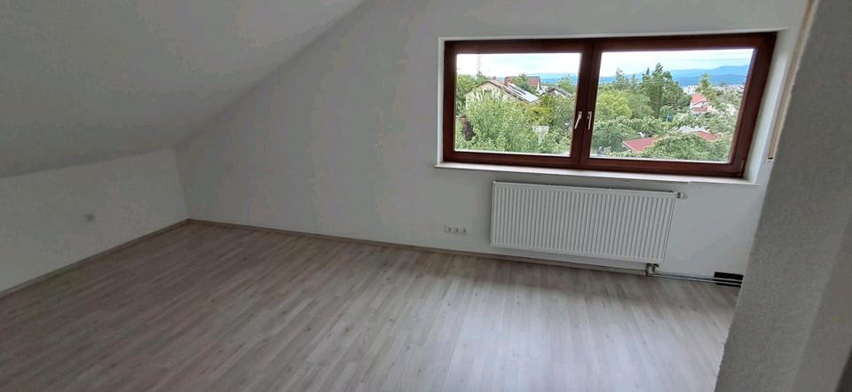 Dachgeschoßwohnung Zimmern ob Rottweil - 3 Zimmer, 61 m&sup2;, 700&euro; | Angebot:24373591