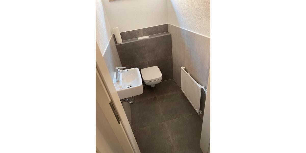 Erdgeschoßwohnung Brackenheim - 3 Zimmer, 110 m&sup2;, 1.300&euro; | Angebot:24638374