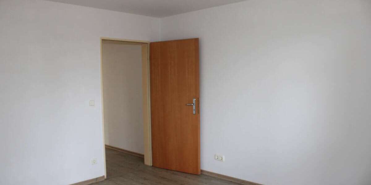 ruhige 3 Zimmer-Wohnung mit Balkon - Appartement Magdeburg Buckau | Angebot:10983293