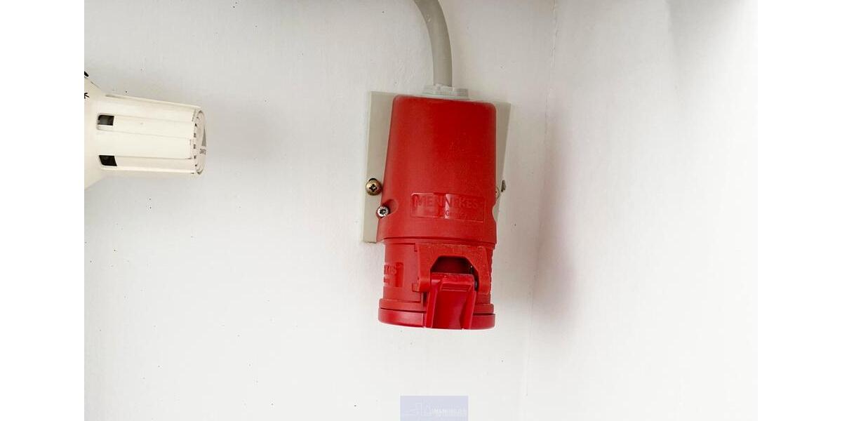 ERLANGEN-TENNENLOHE - HELLE BÜROS - KÜCHE - TEIKLIMA - BAB 373ÖPNVAIRPORT zimmer