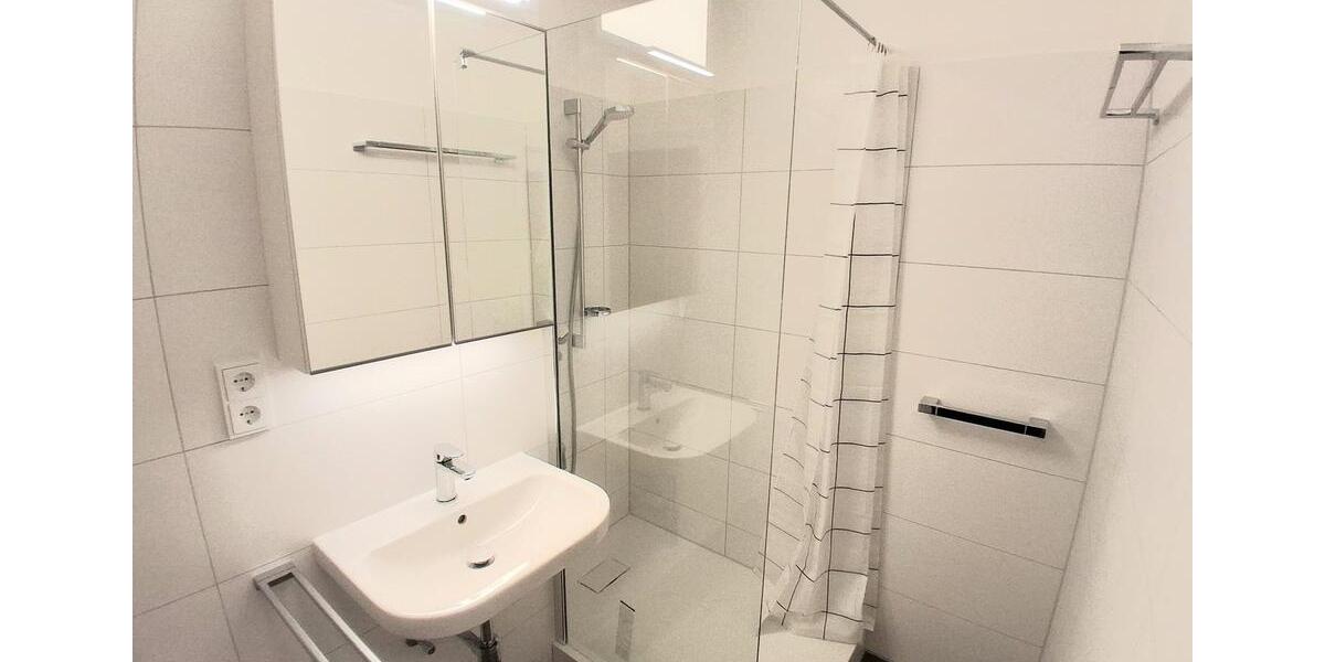 Etagenwohnung Unterhaching - 3 Zimmer, 70 m&sup2;, 1.750&euro; | Angebot:26226424