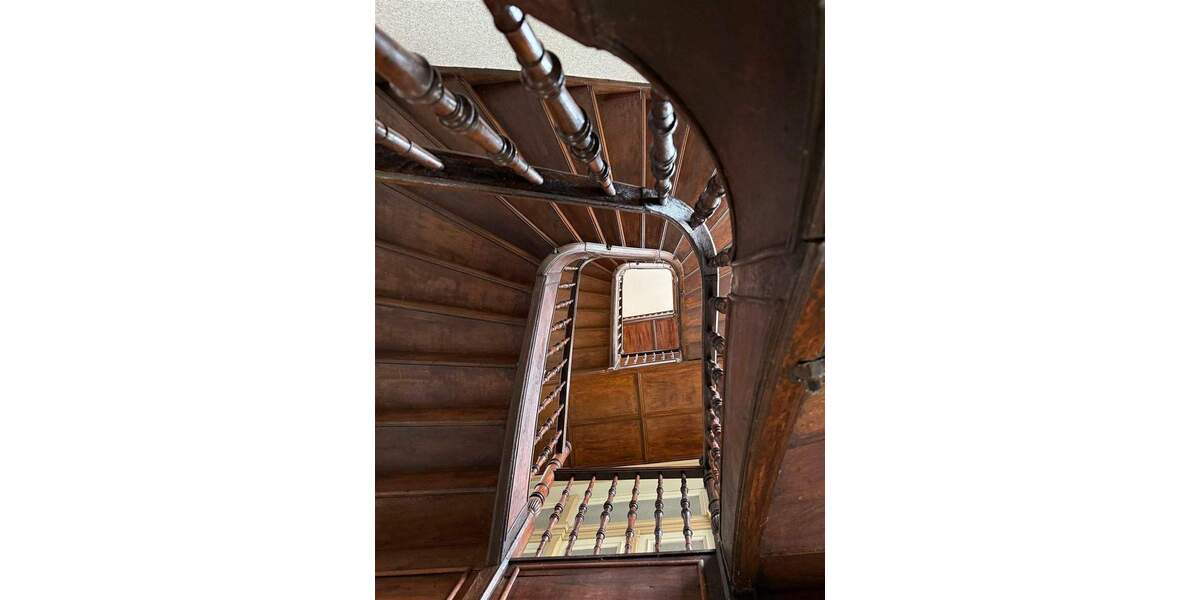 Herzlich willkommen in Deiner gemütlichen Dachgeschoss- Wohnung im Herzen von Altenburg.. 2 zimmer