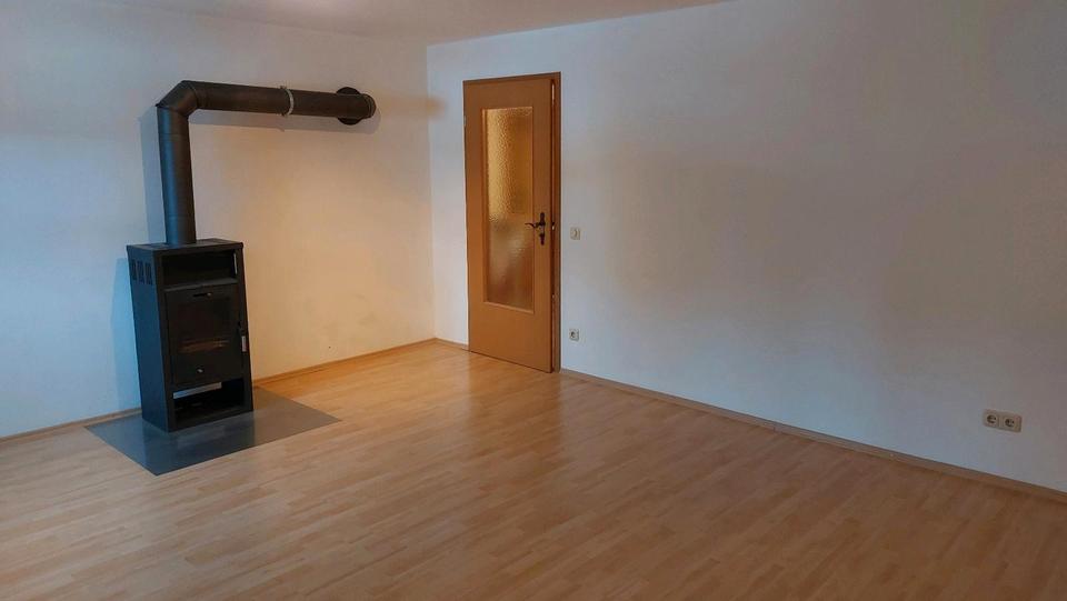 Dachgeschoßwohnung Zachenberg - 3 Zimmer, 94 m&sup2;, 750&euro; | Angebot:24826307