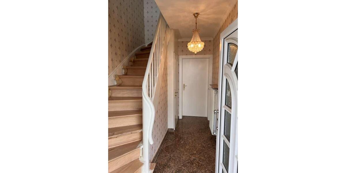 Erdgeschoßwohnung Mainz Oberstadt - 6 Zimmer, 138 m&sup2;, 1.800&euro; | Angebot:26580462