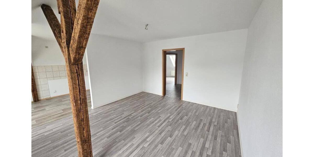 Dachgeschoßwohnung Zittau - 2 Zimmer, 55 m&sup2;, 275&euro; | Angebot:26556927