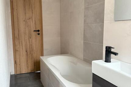 1-Raum-Wohnung mit Balkon – frisch renoviert - Erstbezug 1 zimmer