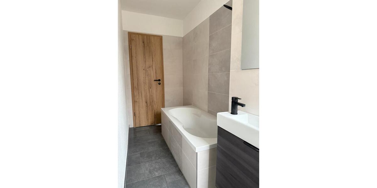 1-Raum-Wohnung mit Balkon – frisch renoviert - Erstbezug 1 zimmer