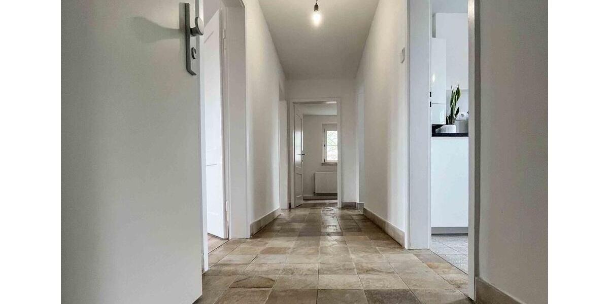 Dachgeschoßwohnung Nürtingen - 3 Zimmer, 58 m&sup2;, 895&euro; | Angebot:26588244