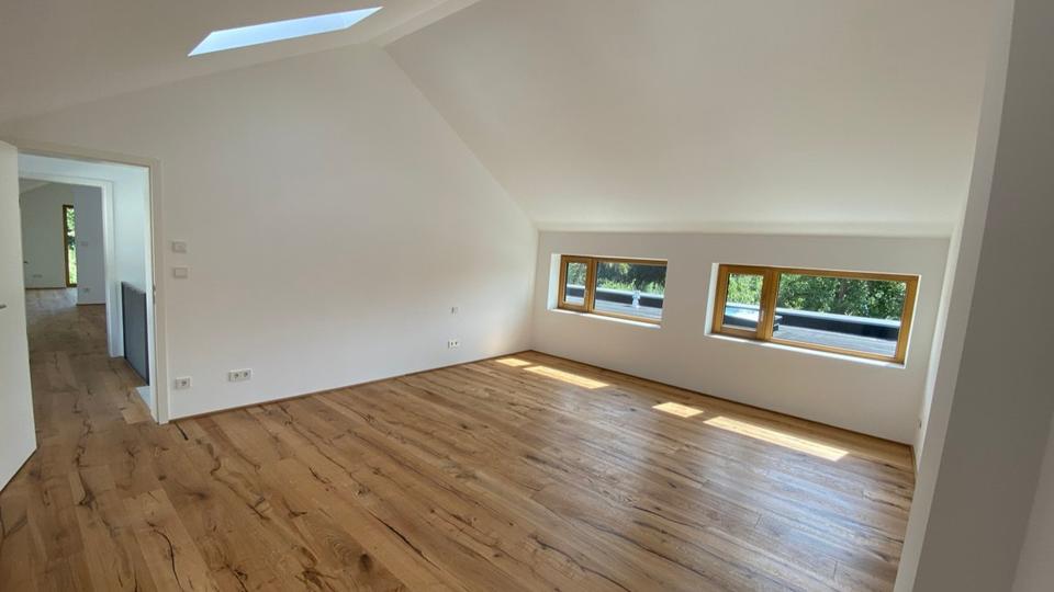 Einfamilienhaus Blender - 4 Zimmer, 200 m&sup2;, 2.590&euro; | Angebot:25646950