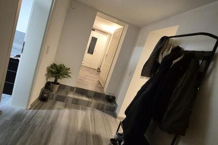 Ebenerdige Wohnung mit Terrasse und separatem Eingang zimmer