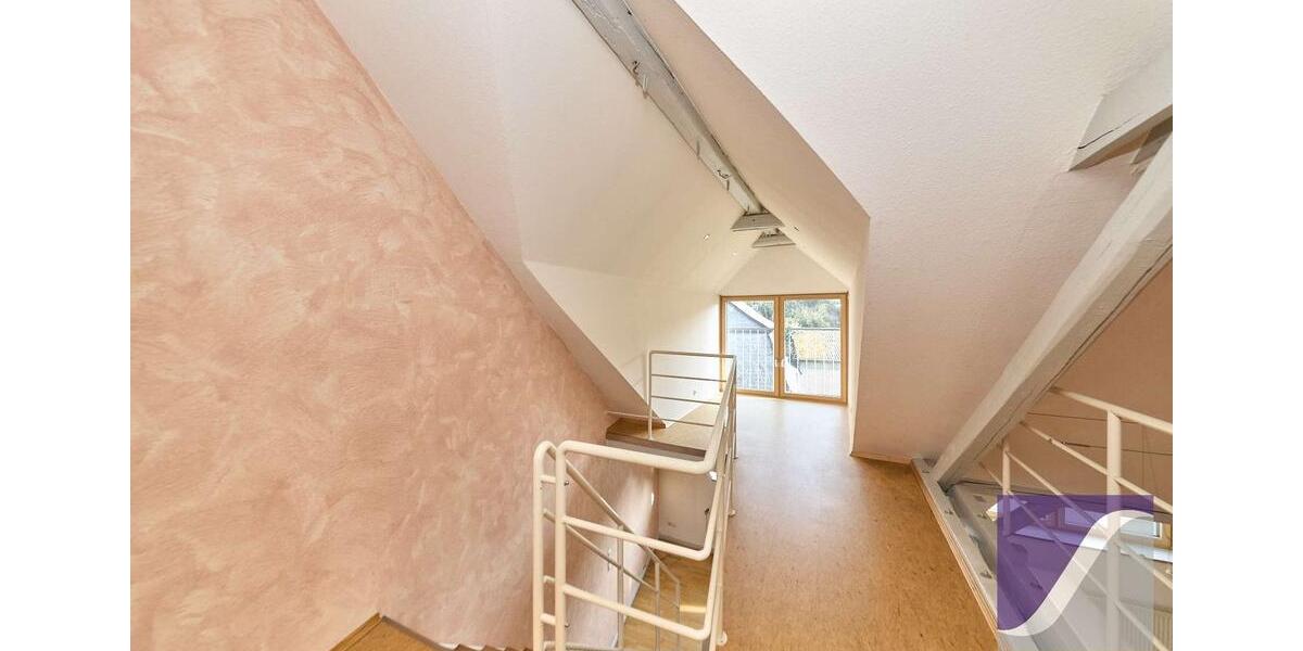 Dachgeschoßwohnung Bernkastel-Kues Kues - 5 Zimmer, 162 m&sup2;, 995&euro; | Angebot:24738200