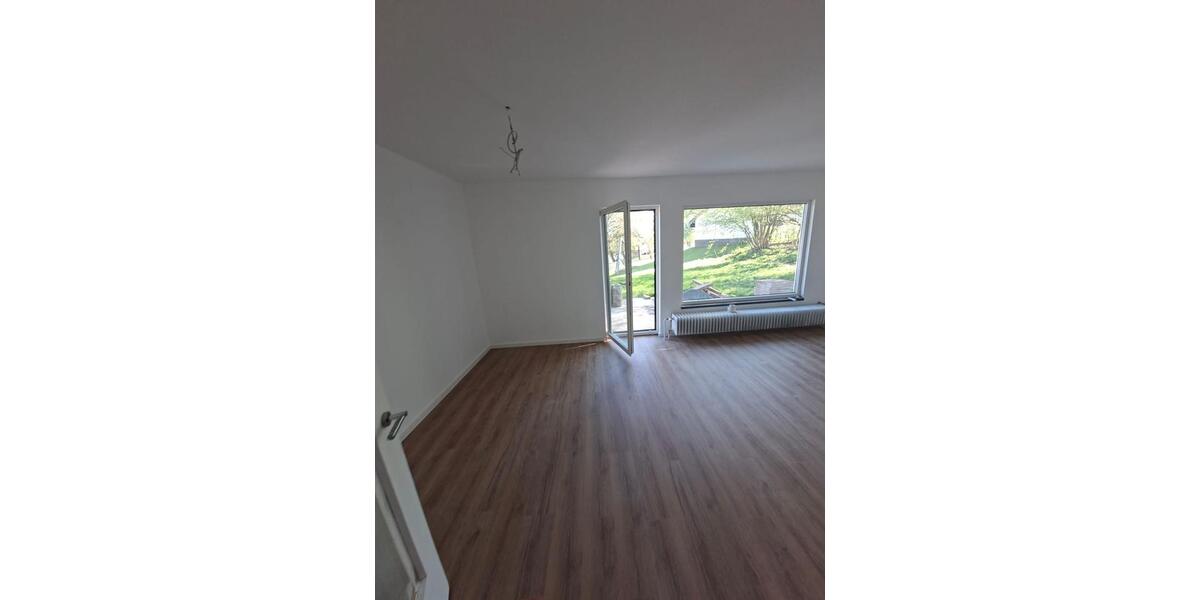 Einfamilienhaus Schwalmstadt - 4 Zimmer, 120 m&sup2;, 1.250&euro; | Angebot:26354201