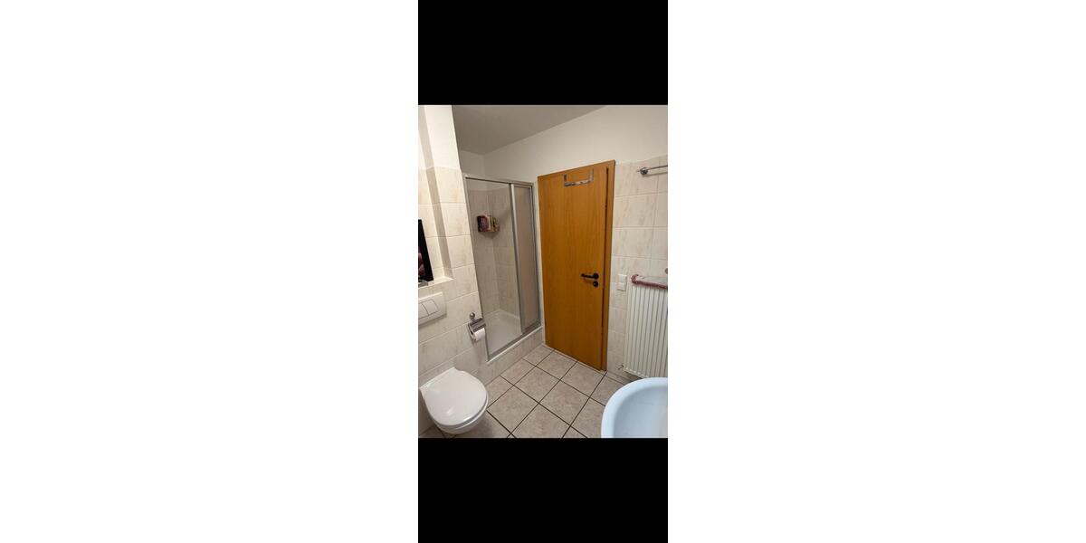 Hochparterre Solingen Aufderhöhe - 2 Zimmer, 72 m&sup2;, 850&euro; | Angebot:26656165