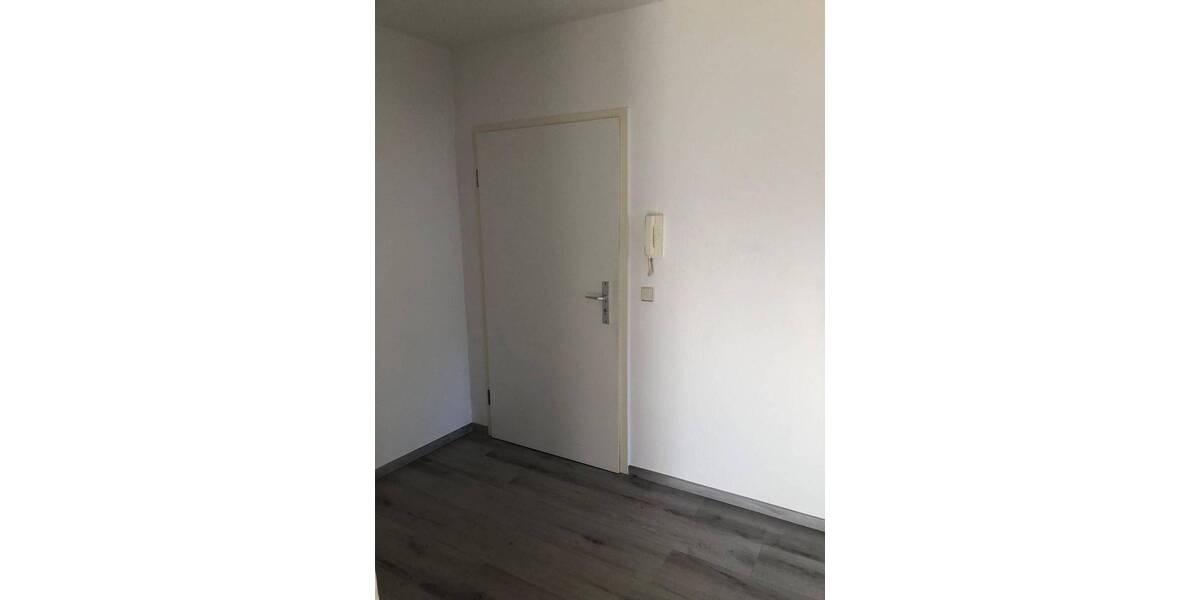Etagenwohnung Sonneborn - 2 Zimmer, 66 m&sup2;, 400&euro; | Angebot:26388901