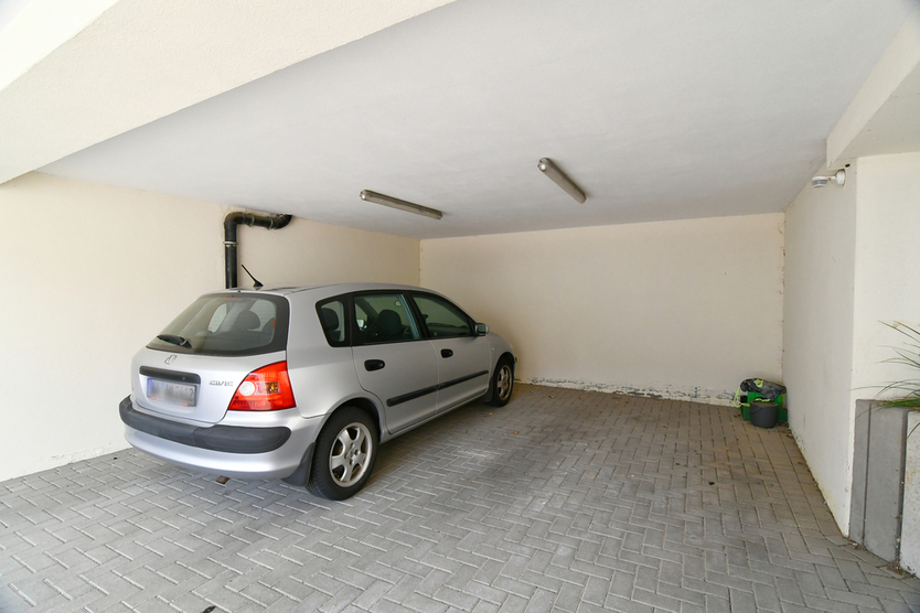 Moderne 4 Zi Maisonette mit 2 Schlafräumen mitten in Hornau