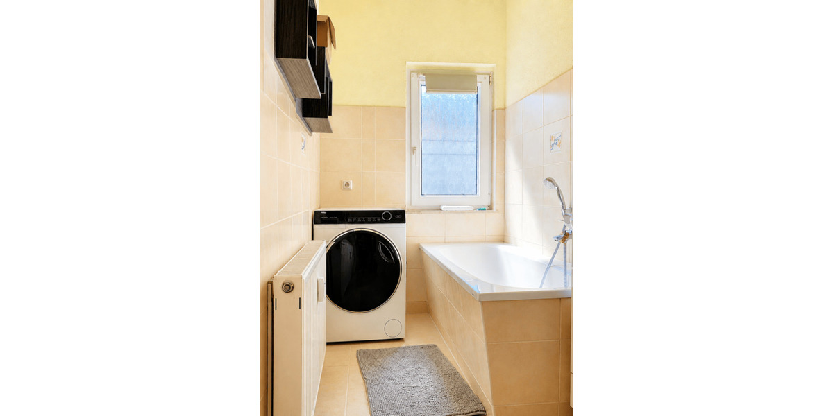Etagenwohnung Meerane - 1 Zimmer, 38 m&sup2;, 240&euro; | Angebot:26840845