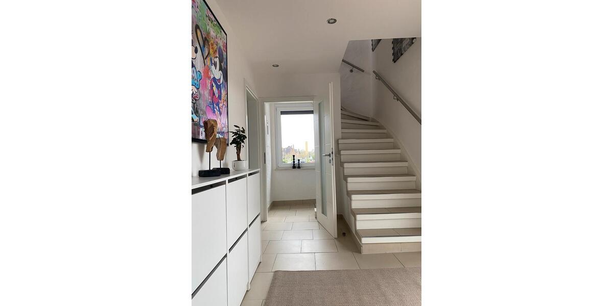 Wohnen auf Zeit Langenfeld (Rheinland) - 3 Zimmer, 110 m&sup2;, 2.500&euro; | Angebot:26043508