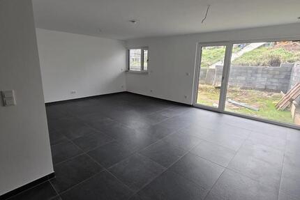 Moderne 3-Zimmer Wohnung in Uchtelfangen zu vermieten zimmer