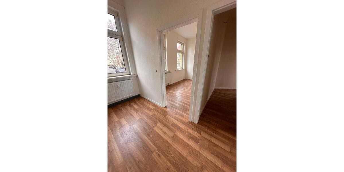 Etagenwohnung Gotha - 3 Zimmer, 90 m&sup2;, 580&euro; | Angebot:25975034