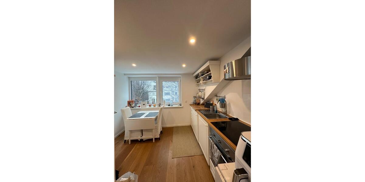 Dachgeschoßwohnung Frankfurt am Main Mitte-Nord - 1 Zimmer, 35 m&sup2;, 880&euro; | Angebot:26048543