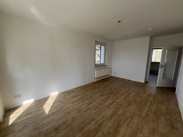 Etagenwohnung Zwickau Marienthal - 4 Zimmer, 74 m&sup2;, 480&euro; | Angebot:26205416