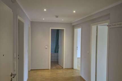 Wohnung zum Mieten in Düsseldorf 1.300 € 81.2 m² 3 zimmer